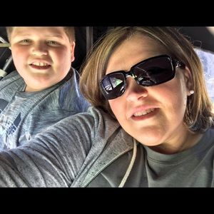 Meet your Posher, Megon